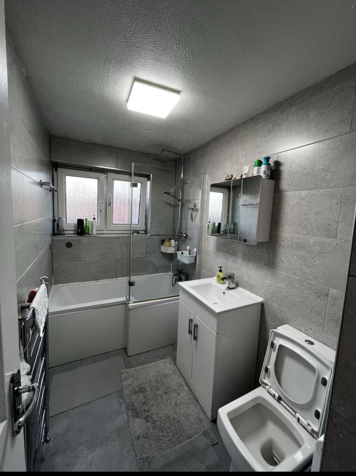 Plaistow Comfort Stay London Exteriör bild